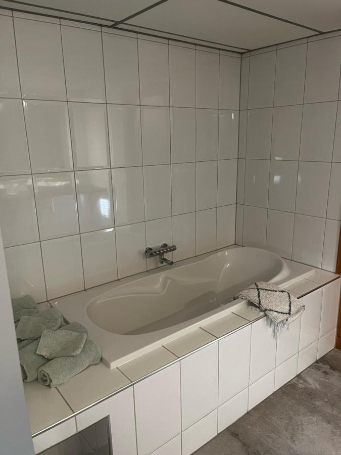 Veendijkhoeve Oosterwolde  Esterno foto